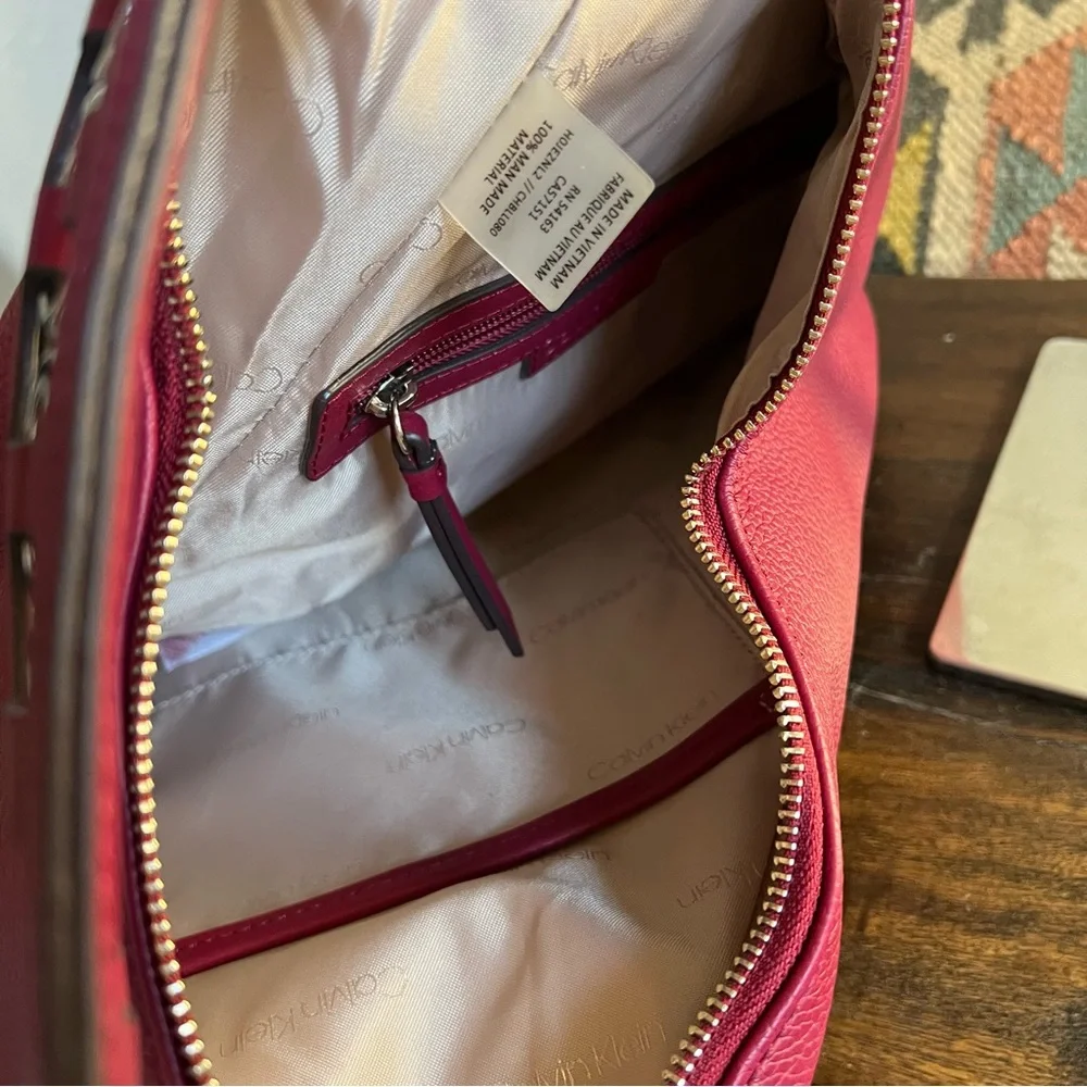 NWOT! Calvin Klein Geo Rocky Road Vegan Leather Hobo Bag In Merlot - Picture 15 of 17